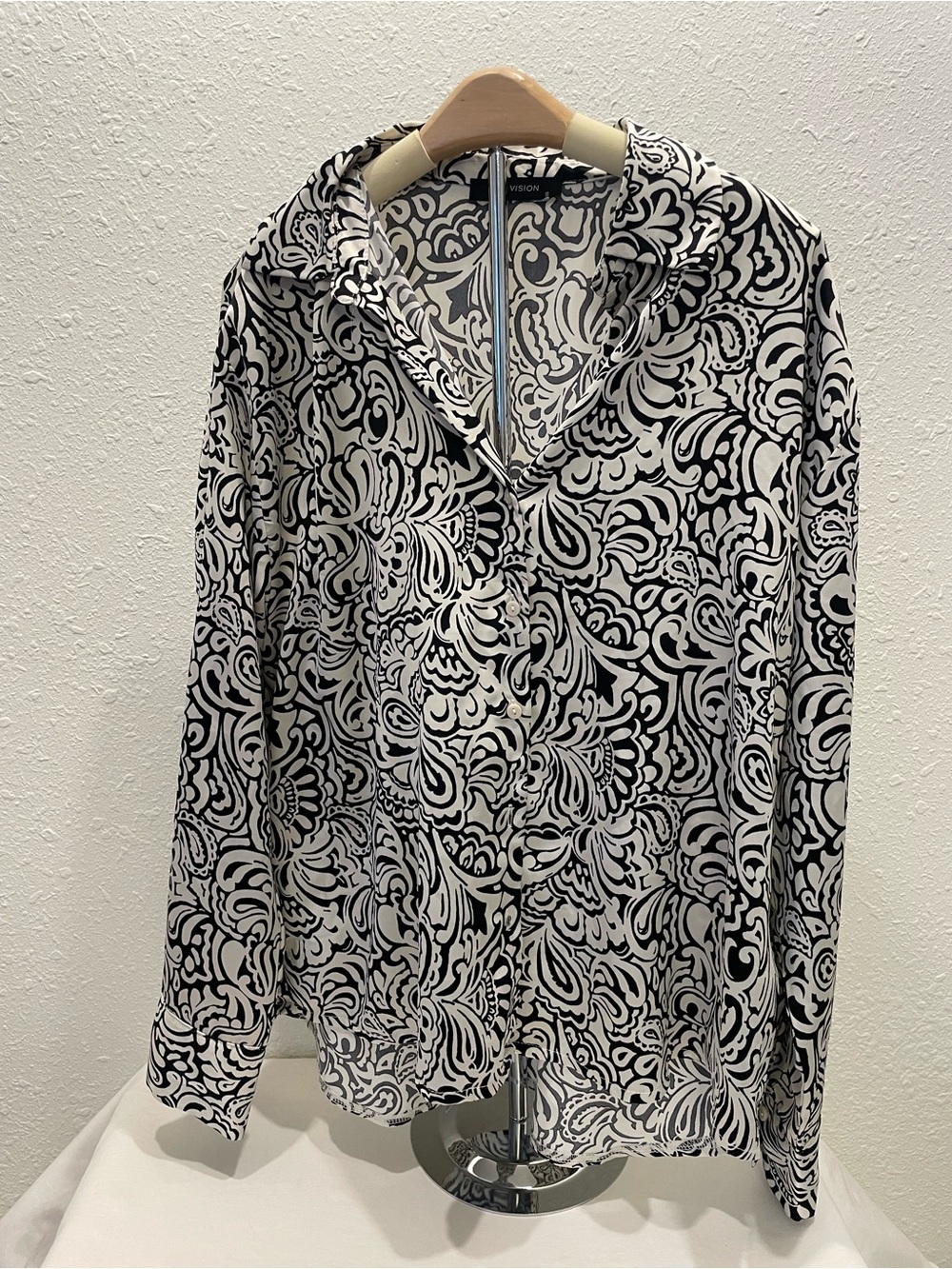 Vince Black & White Paisley Button-Front Blouse